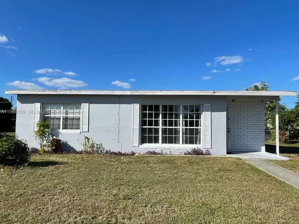 $1,550 | 21882 Haines Avenue, Port Charlotte, FL 33952