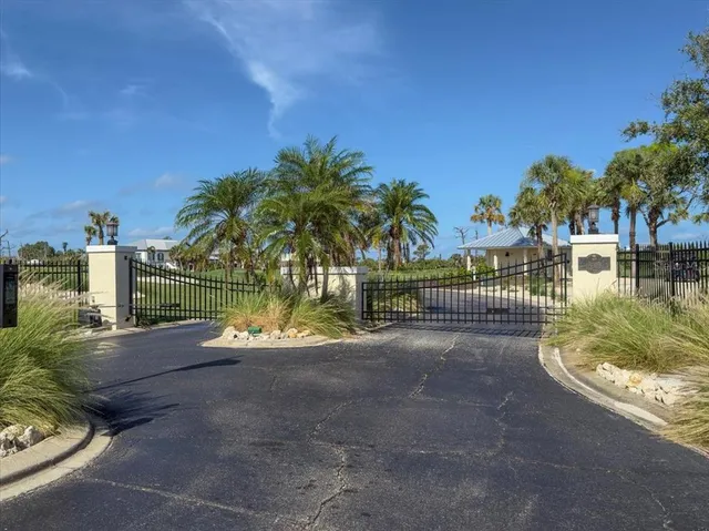 $1,099,000 | 10011 Eagle Preserve Drive, Englewood, FL 34224