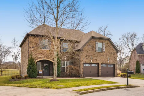 $849,900 | 2380 Stockwood Trail, Thompson's Station, TN 37179