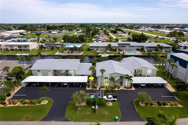 $269,900 | 1409 Southeast 46th Lane, Unit 105, Cape Coral, FL 33904