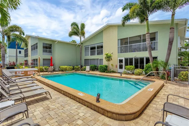 $269,900 | 1409 Southeast 46th Lane, Unit 105, Cape Coral, FL 33904