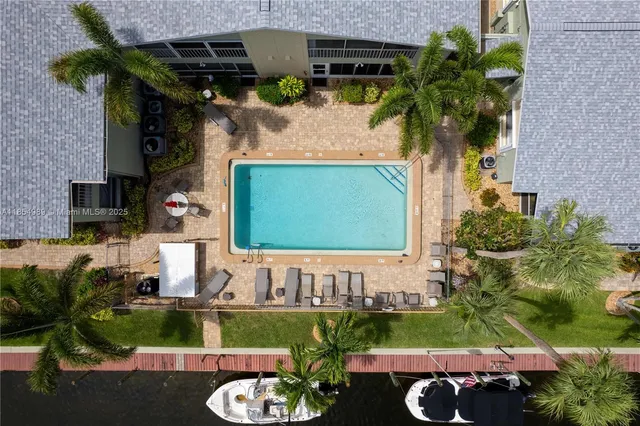 $269,900 | 1409 Southeast 46th Lane, Unit 105, Cape Coral, FL 33904