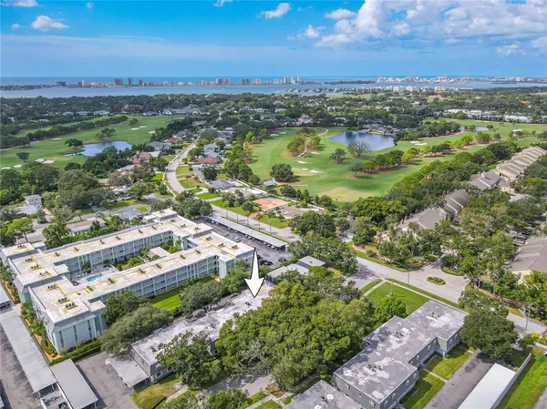 $150,000 | 1708 Belleair Forest Drive, Unit D, Belleair, FL 33756