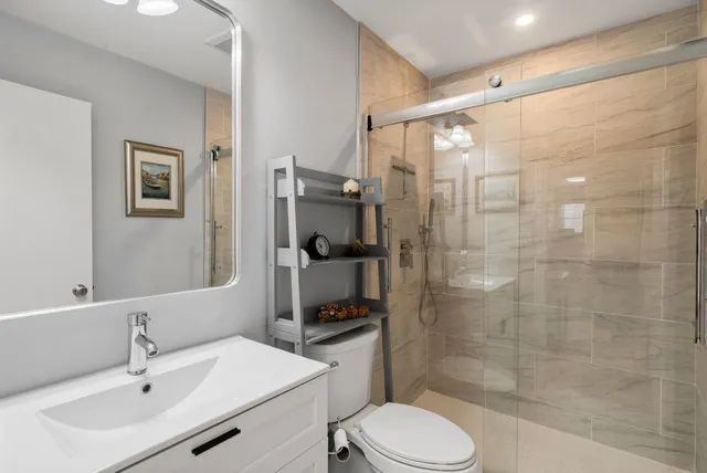 $269,999 | 3214 Debra Drive, Island Lake, IL 60042