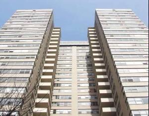 6301 North Sheridan Road, Unit 10L Chicago, IL 60660 - Photo 14 of 14 a view of a tall building from balcony