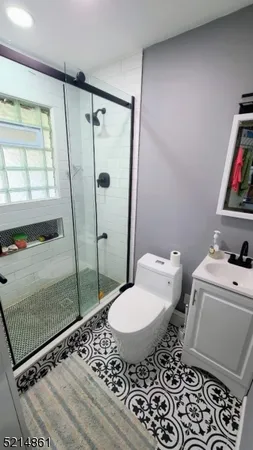 $3,900 | 29 Ventnor Drive, Edison, NJ 08820