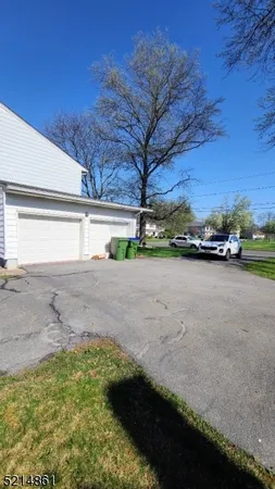 $3,900 | 29 Ventnor Drive, Edison, NJ 08820