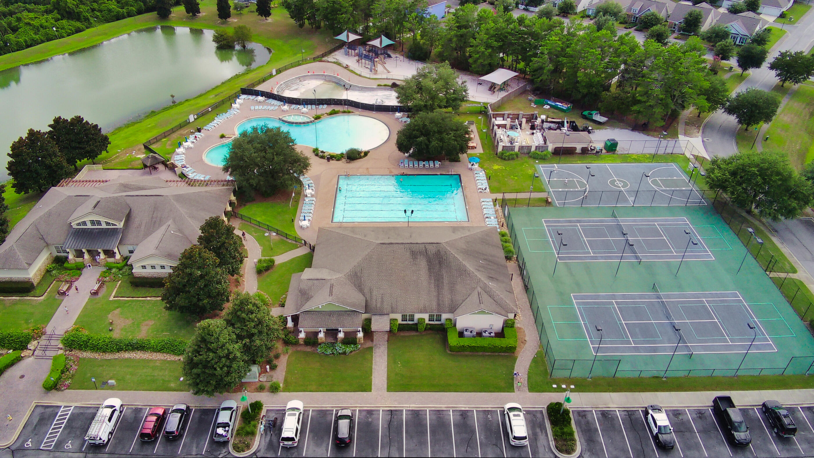 193 This Way Freeport, FL 32439 - Photo 46 of 56 an aerial view of a house with a garden and swimming pool