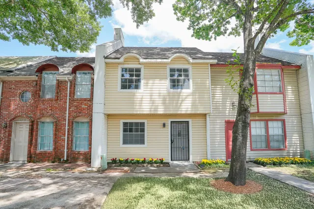 $1,650 | 1255 Witte Road, Unit 17, Houston, TX 77055