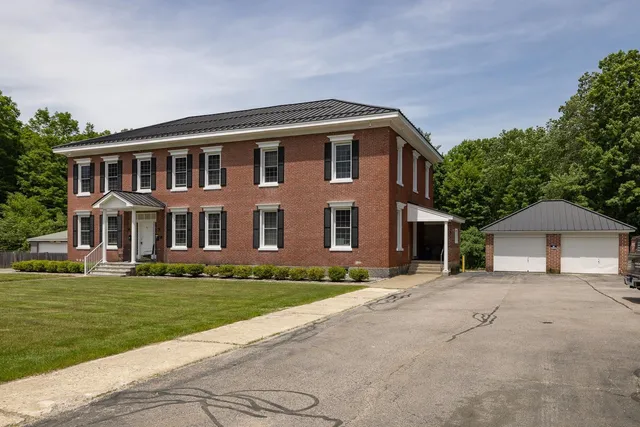 $2,300 | 9 Forest Street, Unit 2, Exeter, NH 03833