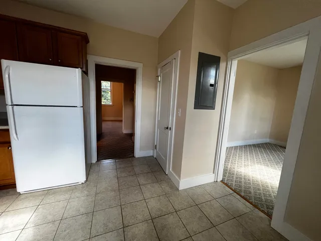 $2,300 | 9 Forest Street, Unit 2, Exeter, NH 03833