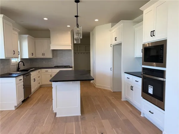 $625,000 | 13522 Northeast 114th Place, Kearney, MO 64060