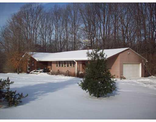 2232 Mercer West Middlesex Road West Middlesex, PA 16159 - Photo 1 of 8 Exterior Front.