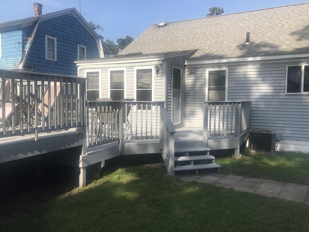 66 Eddy Street Springfield, MA 01104 - Photo 3 of 30 Gallery Image 3