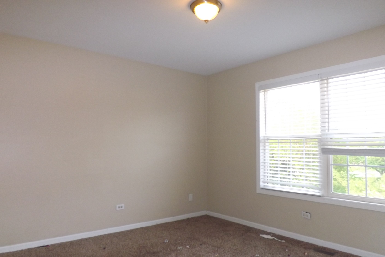 2325 Caton Corner Plainfield, IL 60586 - Photo 11 of 11 an empty room with a window