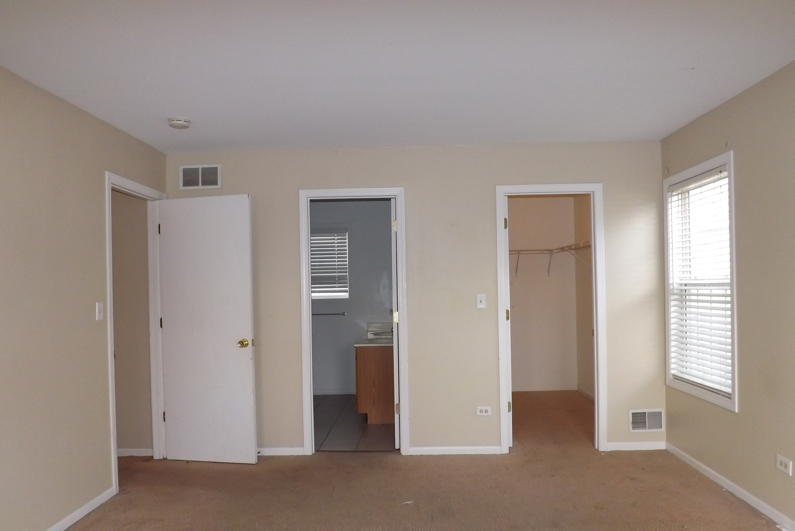 2325 Caton Corner Plainfield, IL 60586 - Photo 9 of 11 a view of empty room with windows and wardrobe