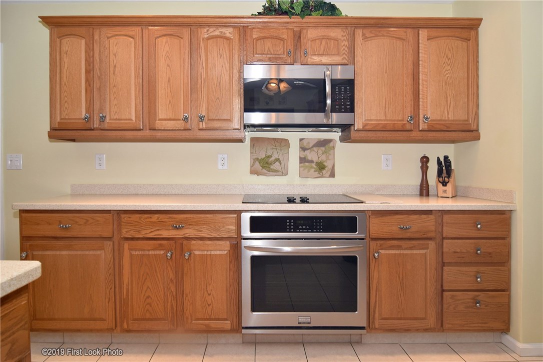 72 Lake Road Tiverton, RI 02878 - Photo 27 of 39