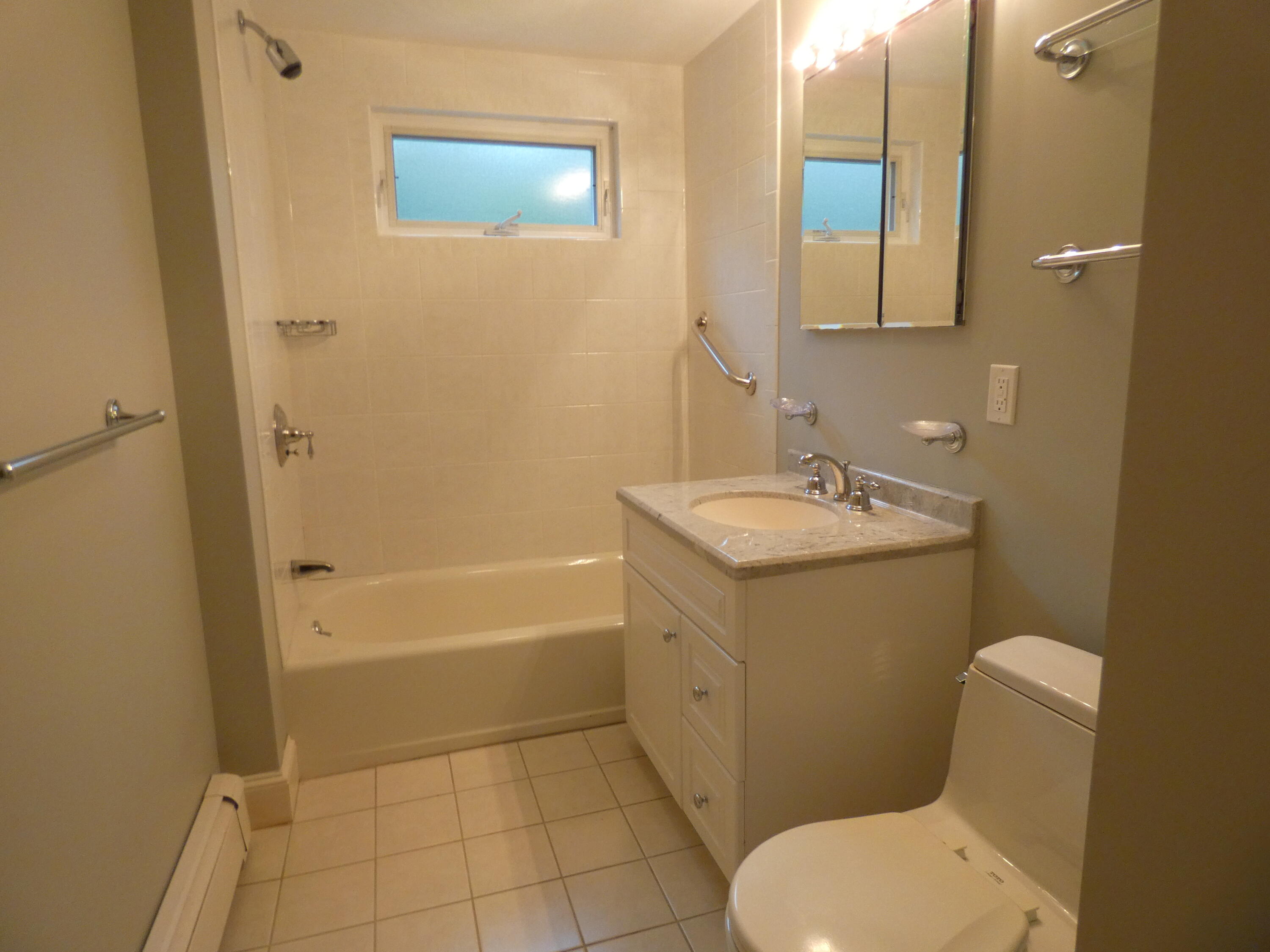 194 Cedar Tree Neck Road Marstons Mills, MA 02648 - Photo 28 of 58 guest bath
