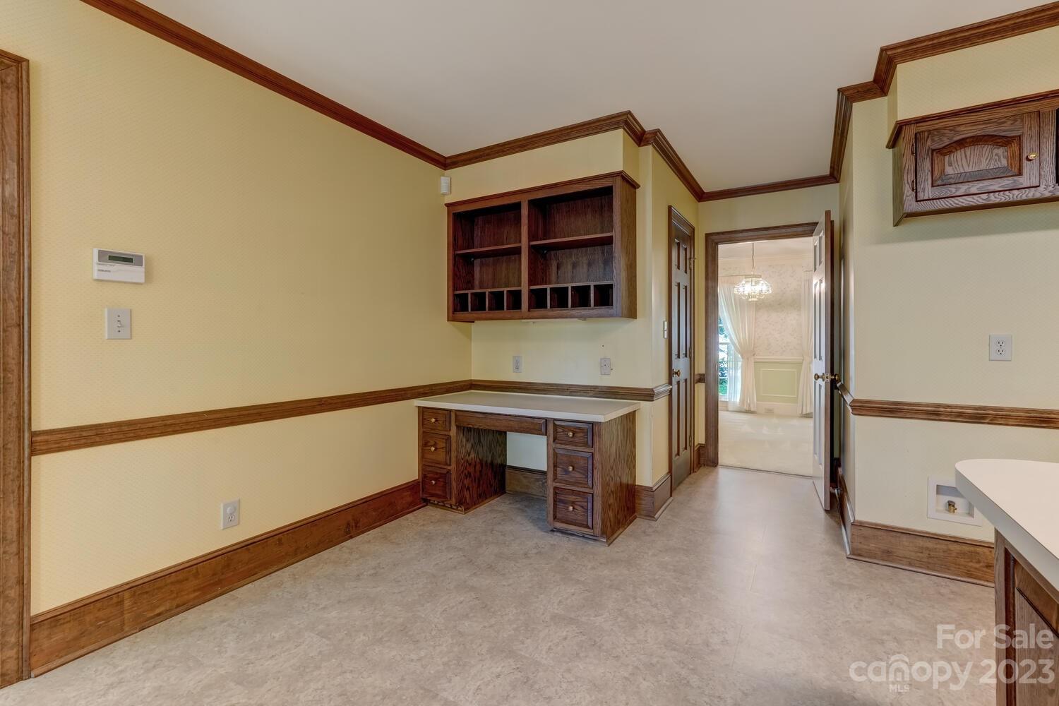 10215 Hanover Glen Road Charlotte, NC 28210 - Photo 16 of 40 a view of an entryway with wooden floor
