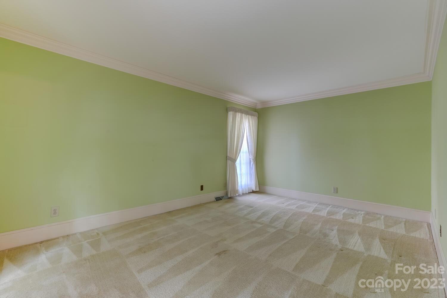 10215 Hanover Glen Road Charlotte, NC 28210 - Photo 6 of 40 a view of an empty room