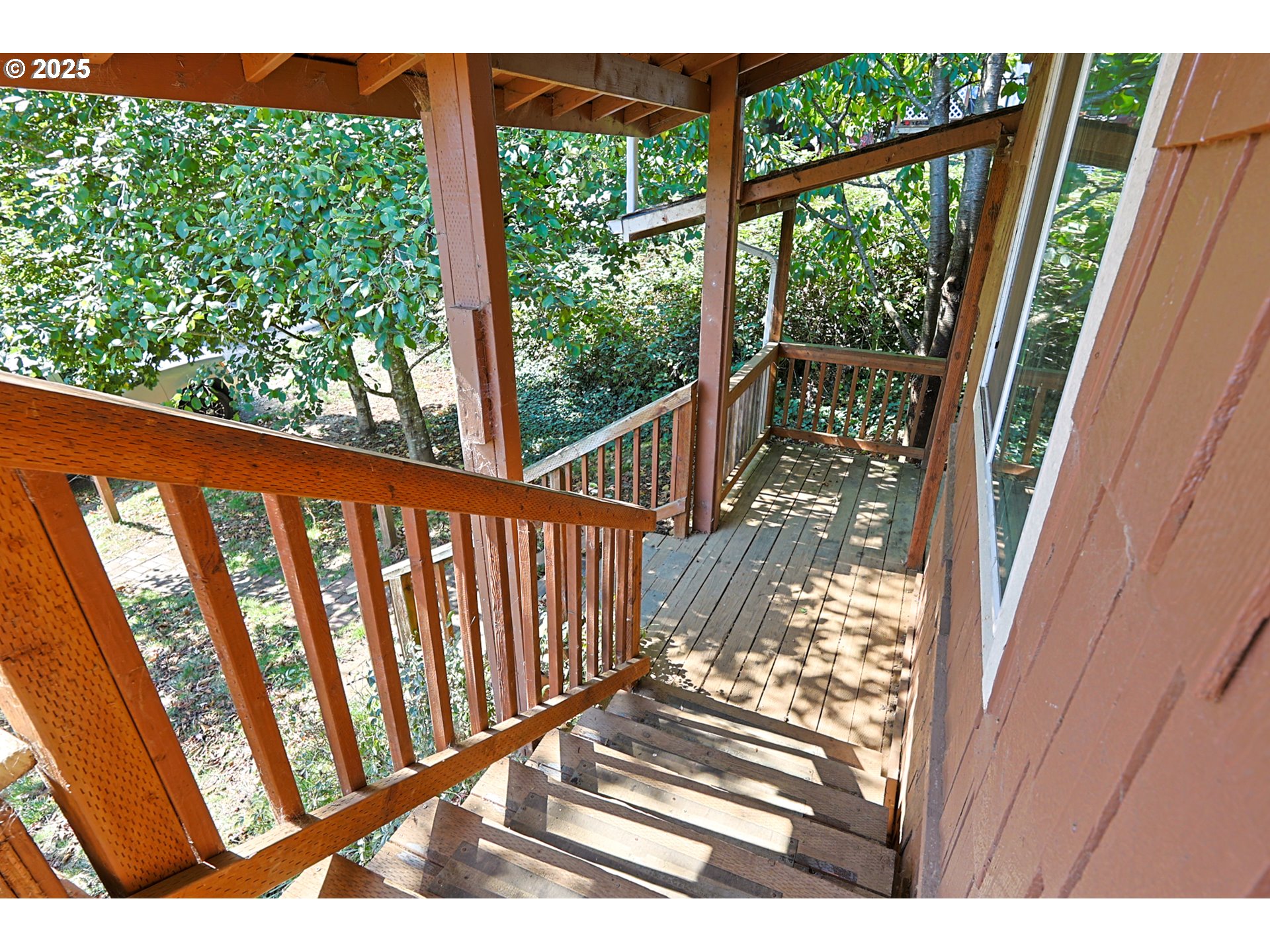 1194 Oregon Avenue Coos Bay, OR 97420 - Photo 4 of 36