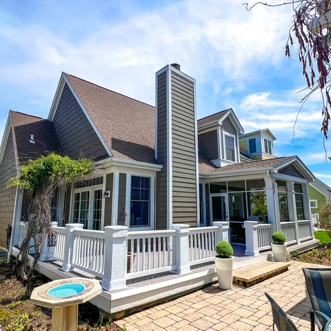 $590,000 | 9 Cottage Green, Ottawa, IL 61350