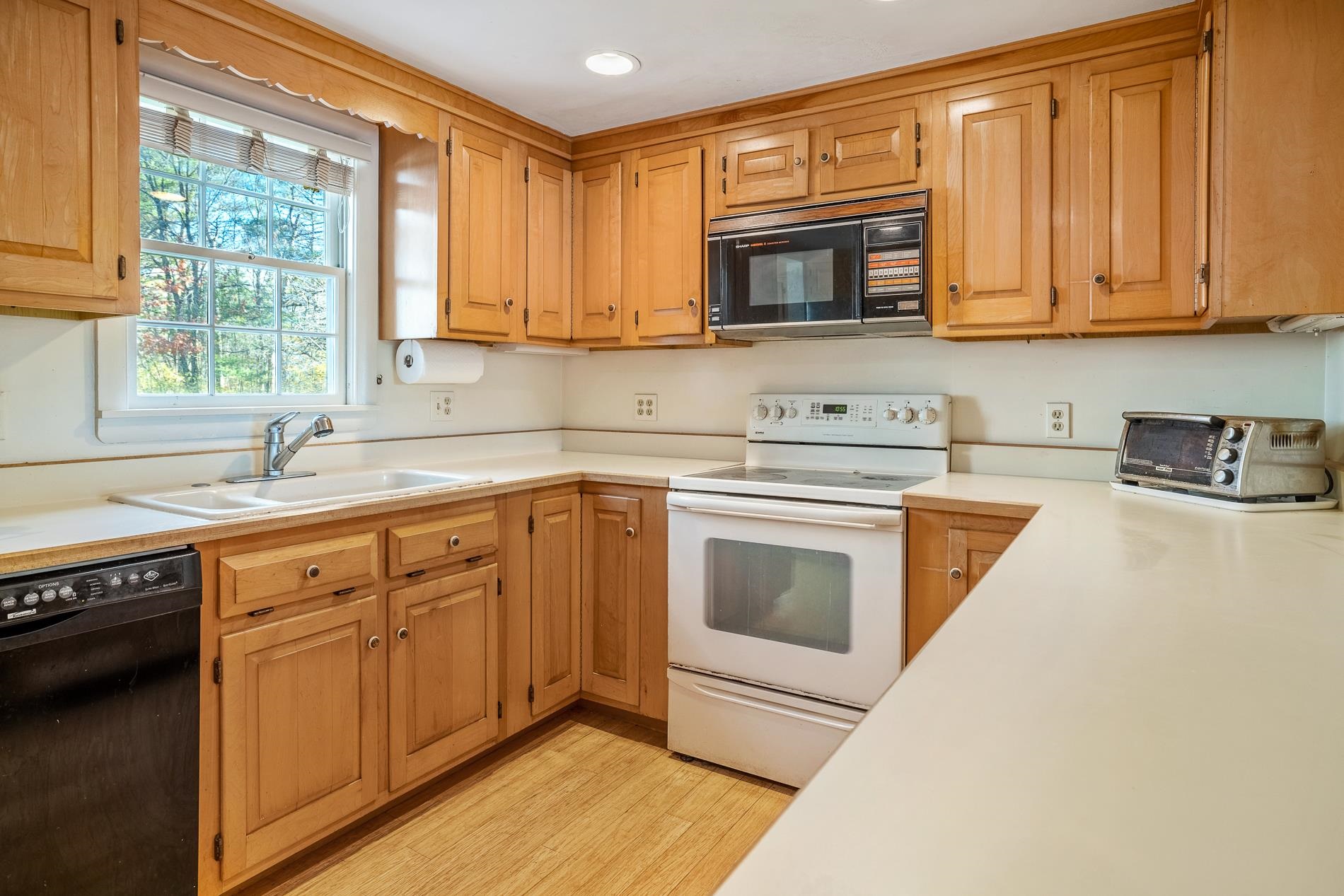 2312 Godfrey Road Thetford, VT 05043 - Photo 13 of 40