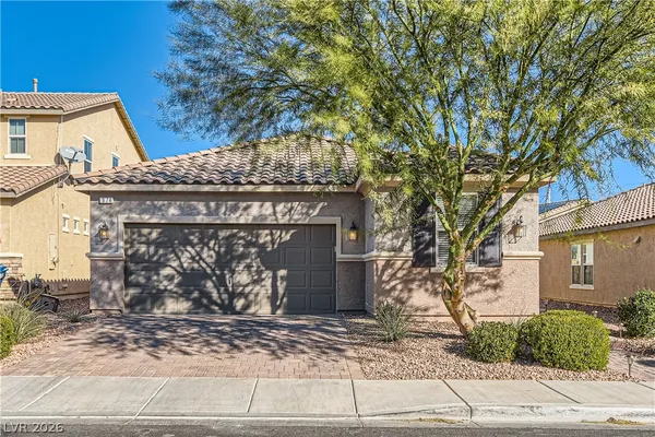 $2,500 | 974 Spiracle Avenue, Henderson, NV 89002