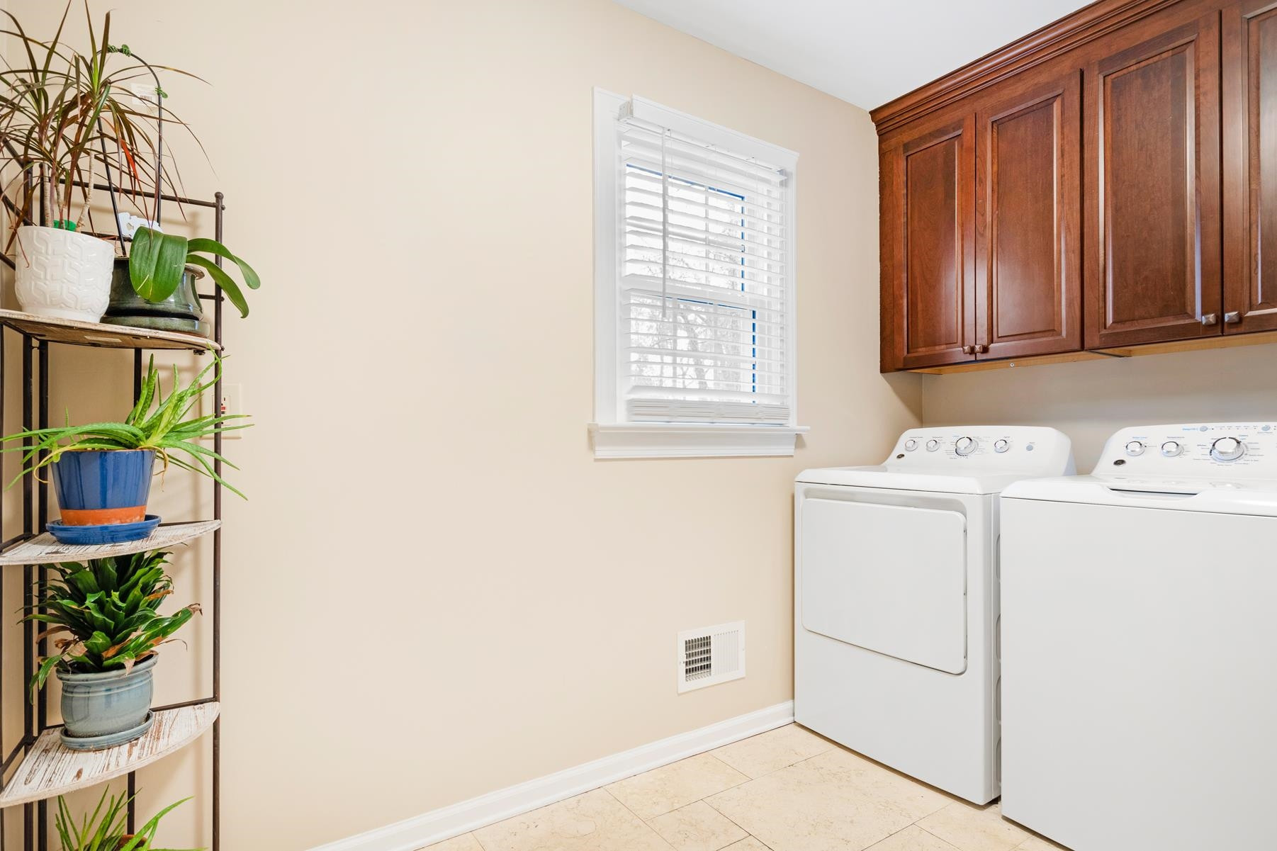 6904 Brook Ridge Court Raleigh, NC 27615 - Photo 18 of 34 Photo 18