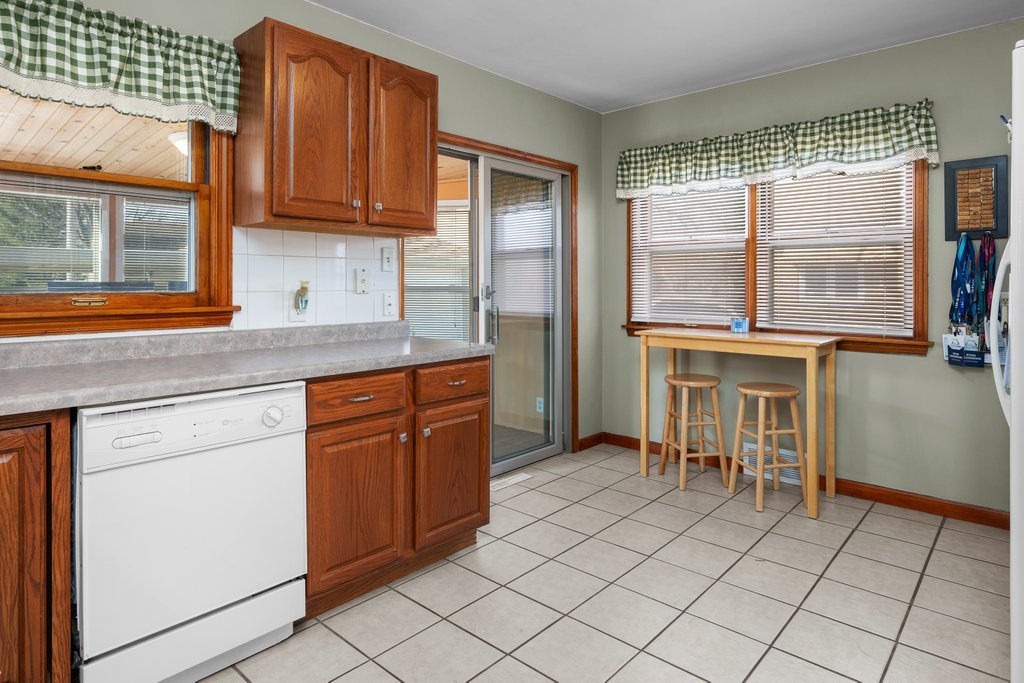 2617 19th Street Moline, IL 61265 - Photo 13 of 36