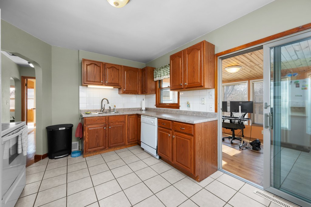 2617 19th Street Moline, IL 61265 - Photo 15 of 36