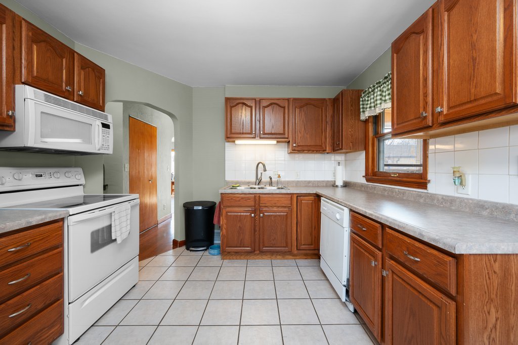 2617 19th Street Moline, IL 61265 - Photo 17 of 36