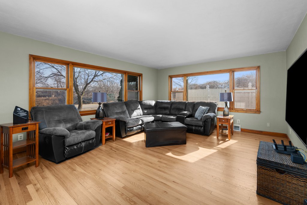 2617 19th Street Moline, IL 61265 - Photo 4 of 36