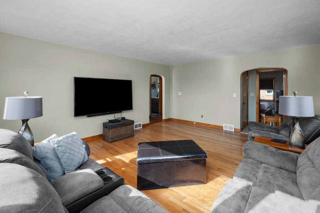 2617 19th Street Moline, IL 61265 - Photo 5 of 36