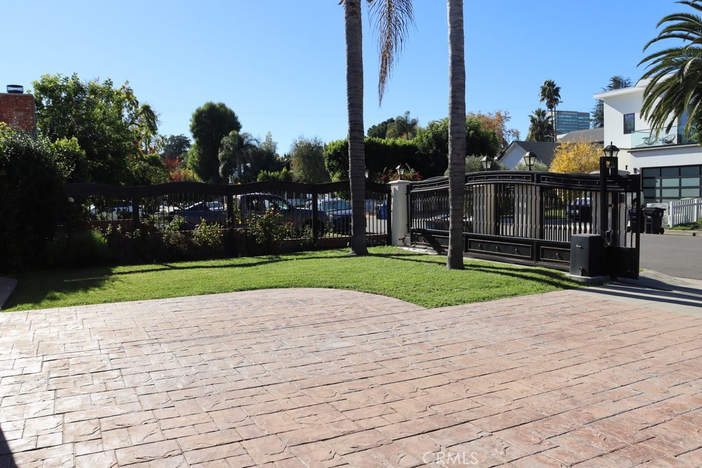 4818 Lemona Avenue Sherman Oaks, CA 91403 - Photo 9 of 64