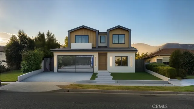 a view of house and outdoor space