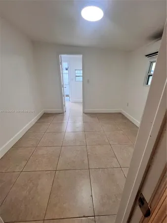 $1,250 | 14763 Southwest 173rd Terrace, Unit 1, Miami, FL 33187