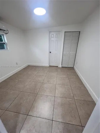 $1,250 | 14763 Southwest 173rd Terrace, Unit 1, Miami, FL 33187