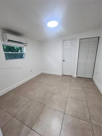 $1,250 | 14763 Southwest 173rd Terrace, Unit 1, Miami, FL 33187