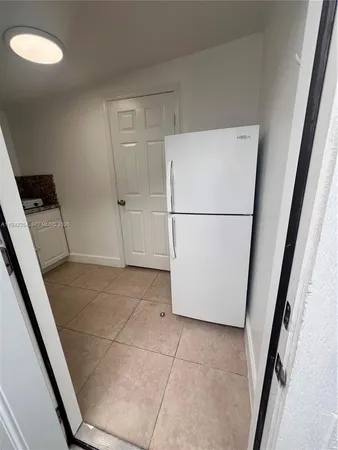 $1,250 | 14763 Southwest 173rd Terrace, Unit 1, Miami, FL 33187