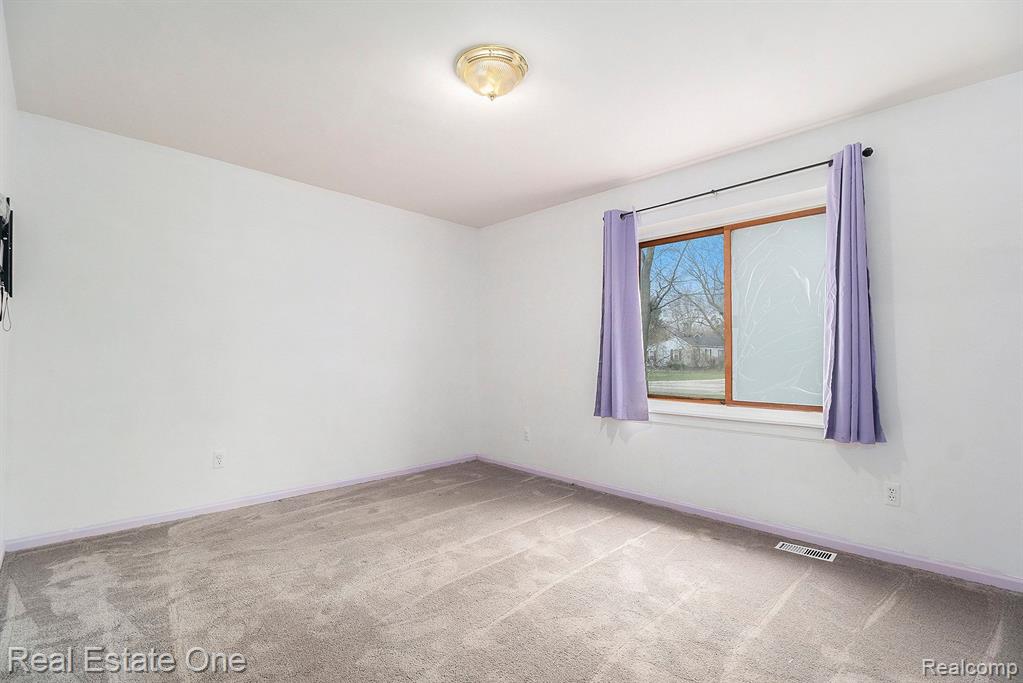 3803 Donaldson Road Rochester Hills, MI 48307 - Photo 12 of 25