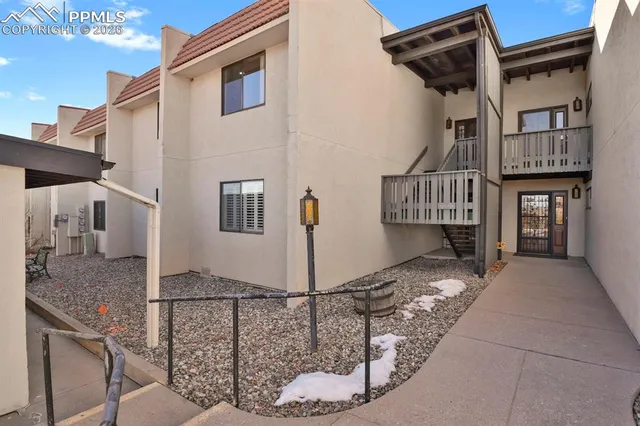 $425,000 | 910 Fontmore Road, Unit D, Colorado Springs, CO 80904