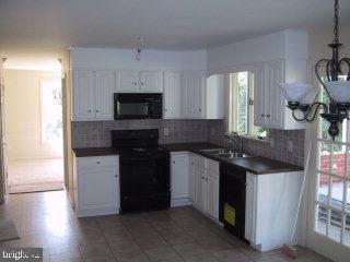 612 West 3rd Avenue Lititz, PA 17543 - Photo 6 of 8 Gallery Image 6