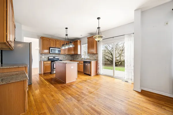 $495,000 | 9 Lilac Court, Bolingbrook, IL 60490