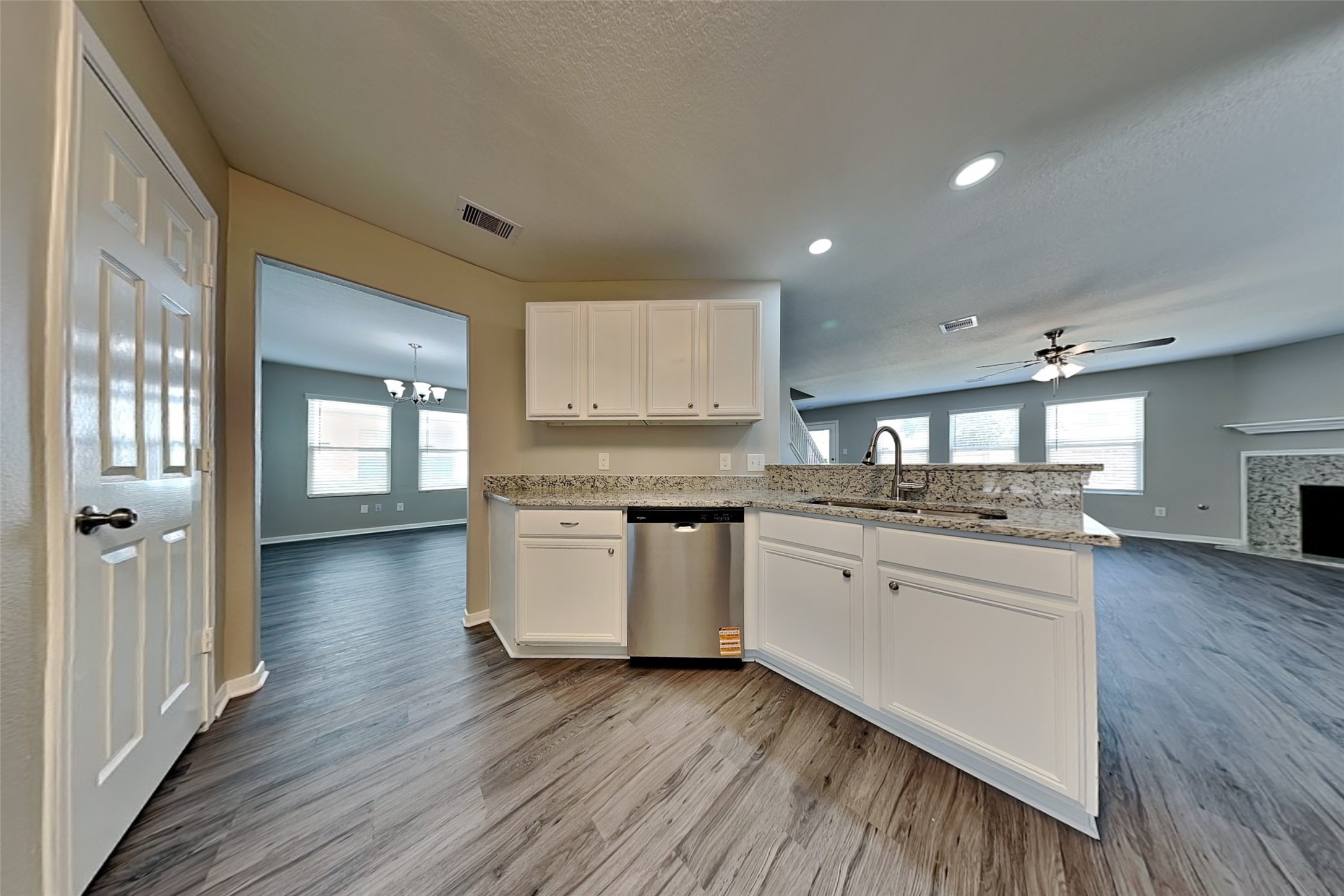 16825 Greenhouse Street Conroe, TX 77385 - Photo 6 of 28