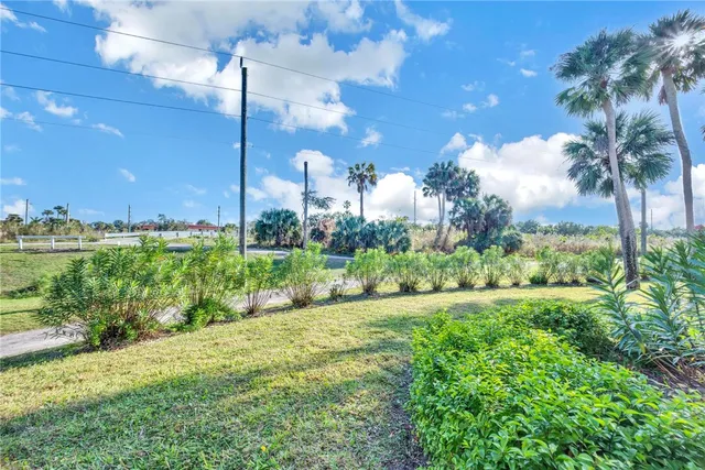 $179,900 | 4 Vista Garden Trail, Unit 107, Vero Beach, FL 32962