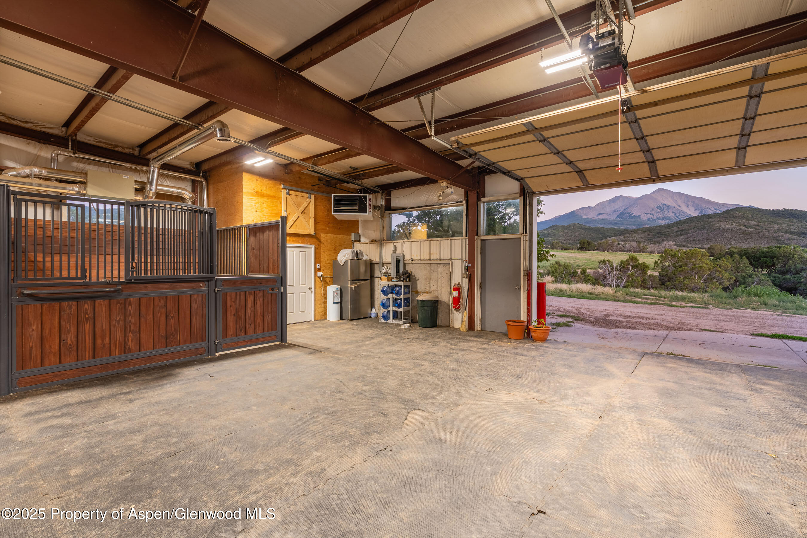 1644 Prince Creek Road Carbondale, CO 81623 - Photo 21 of 80 a view of a garage