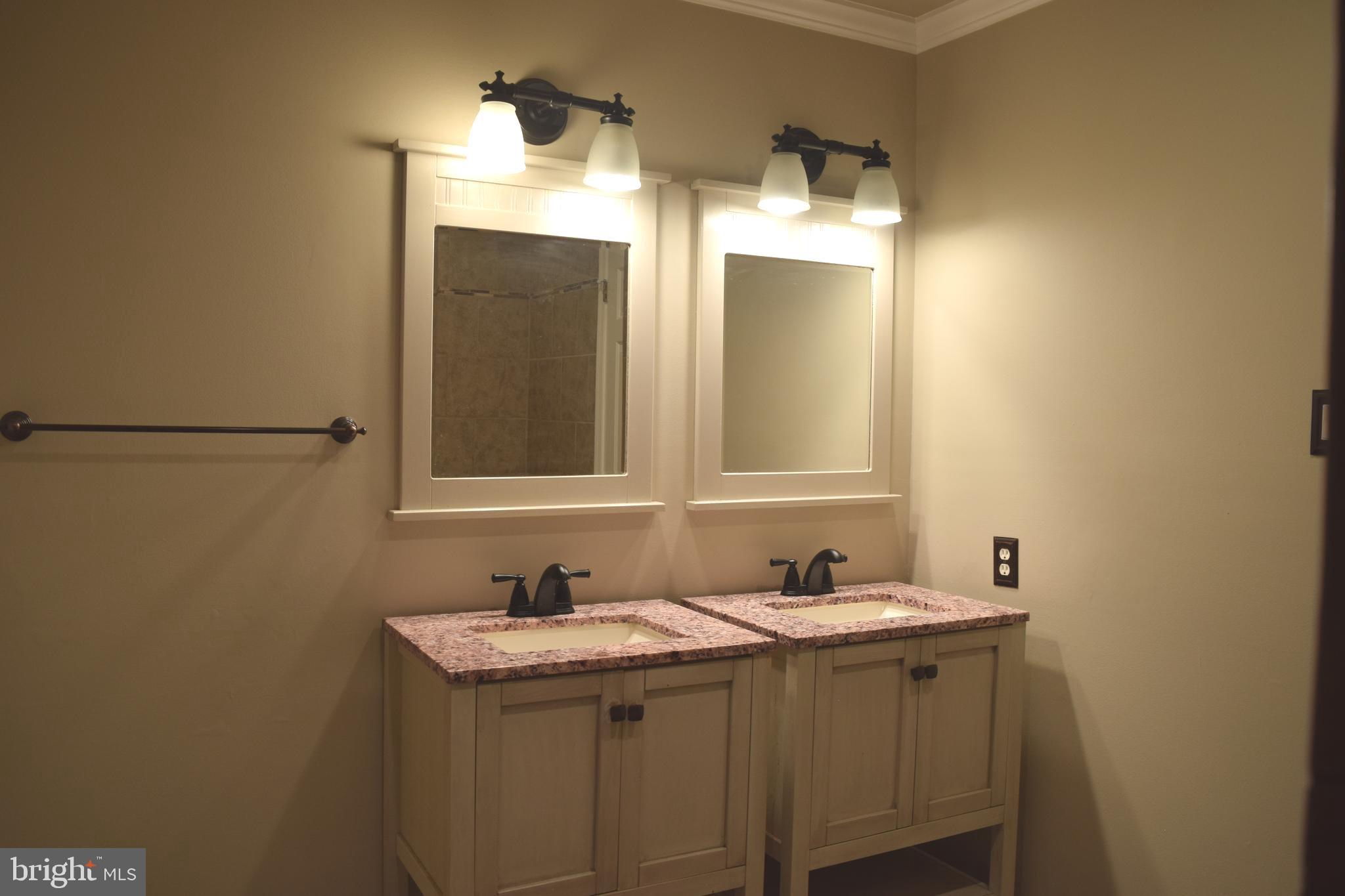 2198 Cambridge Circle Jamison, PA 18929 - Photo 36 of 50