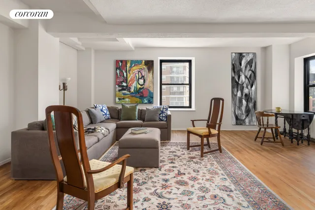$1,175,000 | 315 West 23rd Street, Unit 10F | Chelsea