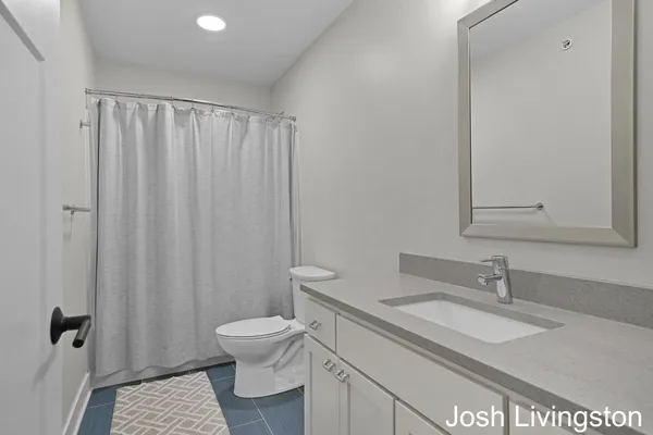 $490,000 | 144 Tamarack Lane Northeast, Unit 1B, Rockford, MI 49341